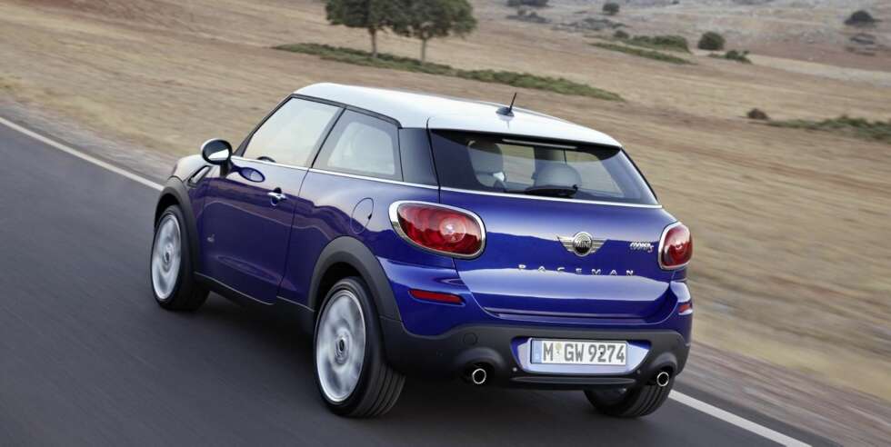 TREDØRS SUV: Mini Paceman vises frem i Paris. Det er i praksis en todørsversjon av Countryman. TREDØRS SUV: Mini Paceman vises frem i Paris. Det er i praksis en todørsversjon av Countryman.