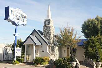 SPESIELT: Graceland Wedding Chapel i Las Vegas er et spesielt sted å sverge hverandre evig troskap. SPESIELT: Graceland Wedding Chapel i Las Vegas er et spesielt sted å sverge hverandre evig troskap.