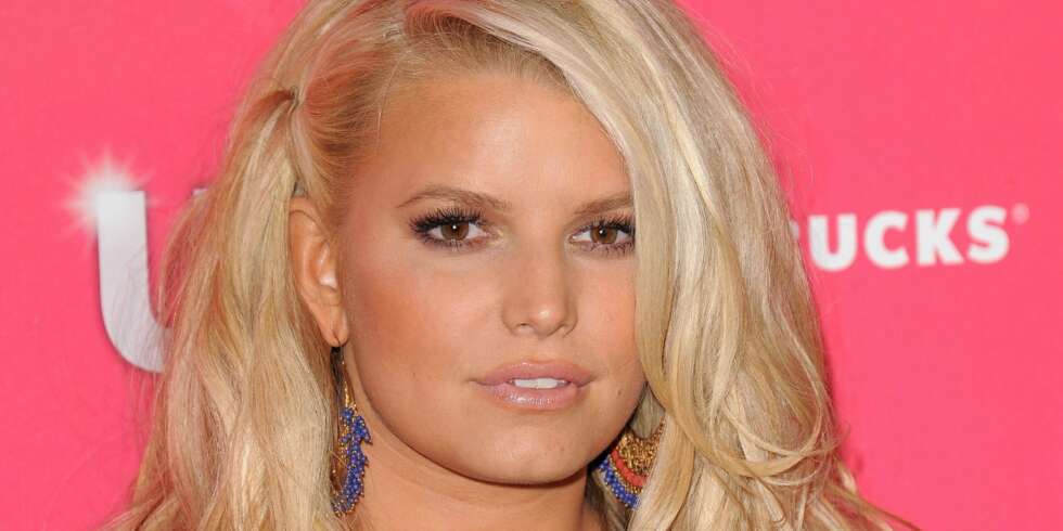 STRENG BESKJED: Jessica Simpson vil nekte pappa Joe å se datteren Maxwell før han har fått orden på livet sitt. STRENG BESKJED: Jessica Simpson vil nekte pappa Joe å se datteren Maxwell før han har fått orden på livet sitt.