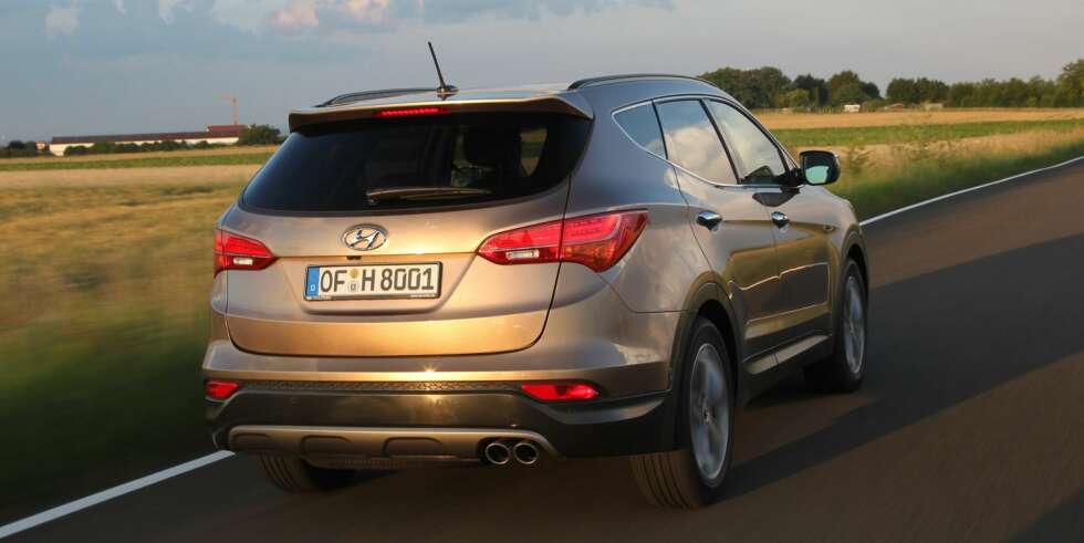 STØRRE: Modellen er en del lengre enn de typiske kompakt-SUV-ene nordmenn har lagt sin elsk på. Det kommer nok også til å gjøre at den blir litt dyrere. Importøren håper på en pris under 500 000 kroner. STØRRE: Modellen er en del lengre enn de typiske kompakt-SUV-ene nordmenn har lagt sin elsk på. Det kommer nok også til å gjøre at den blir litt dyrere. Importøren håper på en pris under 500 000 kroner.