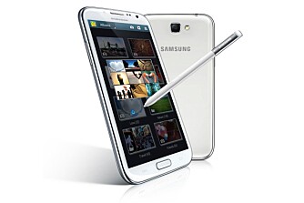DELT SKJERM: Galaxy Note II skal få samme funksjon som nettbrettet Note, der man skal kunne bruke to program på skjermen samtidig. DELT SKJERM: Galaxy Note II skal få samme funksjon som nettbrettet Note, der man skal kunne bruke to program på skjermen samtidig.