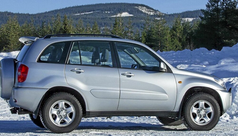 TOYOTA RAV4: En slik 2002-modell gir fortsatt mye vinterbil for pengene. TOYOTA RAV4: En slik 2002-modell gir fortsatt mye vinterbil for pengene.