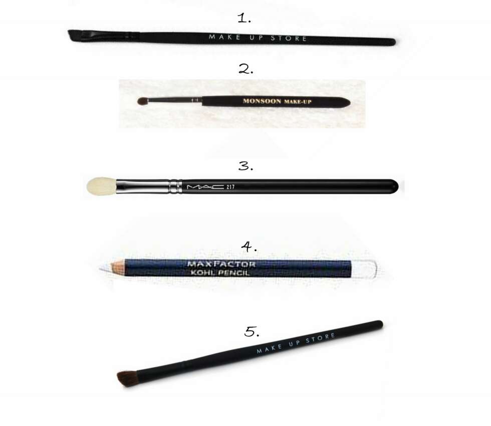 REDSKAP: 1. Syntetisk skråkost #210 fra Make Up Store (kr 115), 2. Pointed Brush fra Monsoon Make-up (kr 165 ), 3. Blending Brush #217 fra MAC (kr 195), 4. Kohl Pencil i fargen White fra Max Factor (kr 75), 5. Shading Angled Brush #115 fra Make Up Store (kr 195). REDSKAP: 1. Syntetisk skråkost #210 fra Make Up Store (kr 115), 2. Pointed Brush fra Monsoon Make-up (kr 165 ), 3. Blending Brush #217 fra MAC (kr 195), 4. Kohl Pencil i fargen White fra Max Factor (kr 75), 5. Shading Angled Brush #115 fra Make Up Store (kr 195).