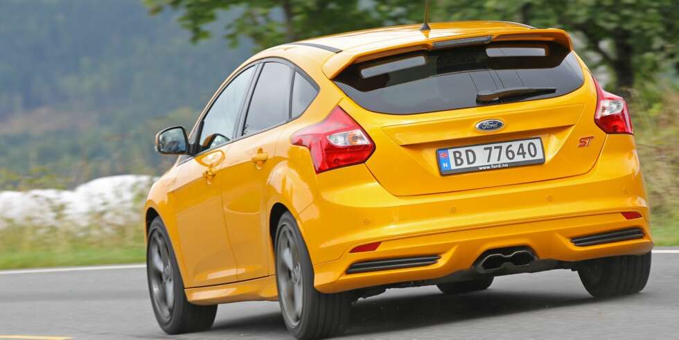 RIVAL: Ford Focus ST. FOTO: Petter Handeland RIVAL: Ford Focus ST. FOTO: Petter Handeland