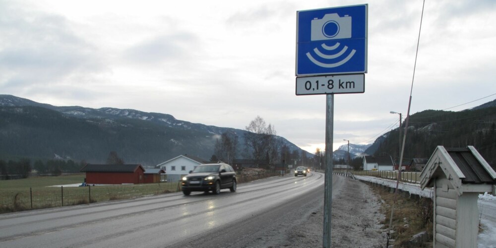 STREKNINGS-ATK: Strekningen Nesbyen-Bromma på riksvei 7 i Hallingdal var blant de første strekningene i Norge som fikk gjennomsnittsmåling. Foto: Martin Jansen STREKNINGS-ATK: Strekningen Nesbyen-Bromma på riksvei 7 i Hallingdal var blant de første strekningene i Norge som fikk gjennomsnittsmåling. Foto: Martin Jansen