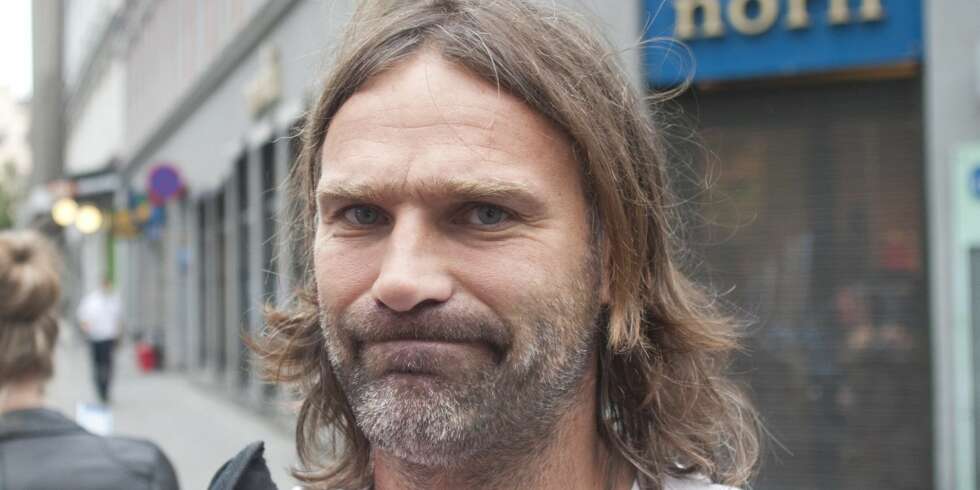 I HARDT VÆR - IGJEN: Christer Falck er kjent for å komme med ironiske spark når han uttaler seg. Nå hetses han på Internett. I HARDT VÆR - IGJEN: Christer Falck er kjent for å komme med ironiske spark når han uttaler seg. Nå hetses han på Internett.