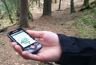 Geocaching er en skattejakt-lek hvor du finner skjulte skatter ved å bruke GPS. Geocaching er en skattejakt-lek hvor du finner skjulte skatter ved å bruke GPS.