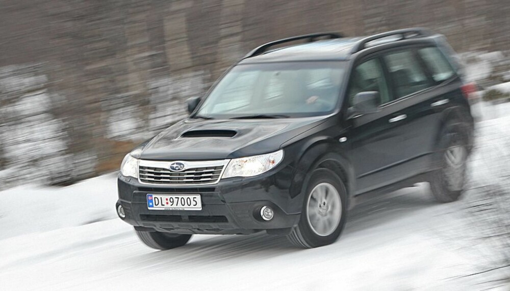 FIREHJULSTREKK: Er du opptatt av best mulig firehjulstrekk, peker Subaru Forester seg ut som en klar kandidat i brukt-markedet. FOTO: Egil Nordlien, HM Foto FIREHJULSTREKK: Er du opptatt av best mulig firehjulstrekk, peker Subaru Forester seg ut som en klar kandidat i brukt-markedet. FOTO: Egil Nordlien, HM Foto