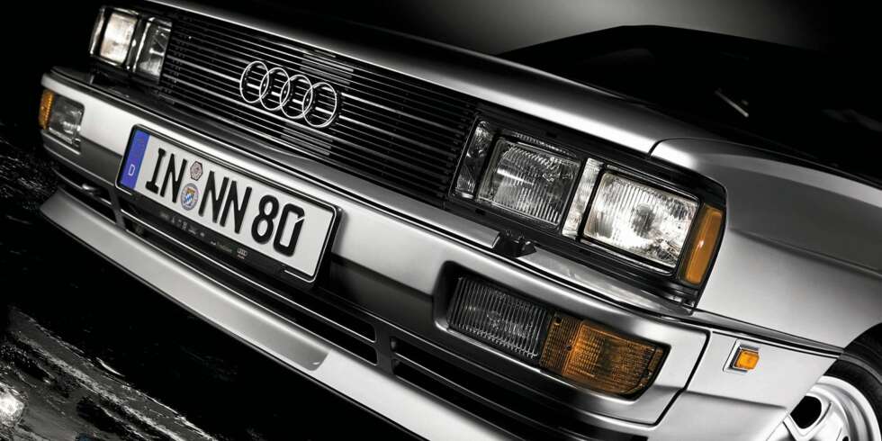 4X4: Audi quattro, ofte også kalt, Urquattro, ble produsert i tidsrommet 1980-1991, og i et anselig antall av drøye 11 000 biler. Hva med Norge? Kun fem quattro ble tatt inn av importør Harald A. Møller AS. 4X4: Audi quattro, ofte også kalt, Urquattro, ble produsert i tidsrommet 1980-1991, og i et anselig antall av drøye 11 000 biler. Hva med Norge? Kun fem quattro ble tatt inn av importør Harald A. Møller AS.