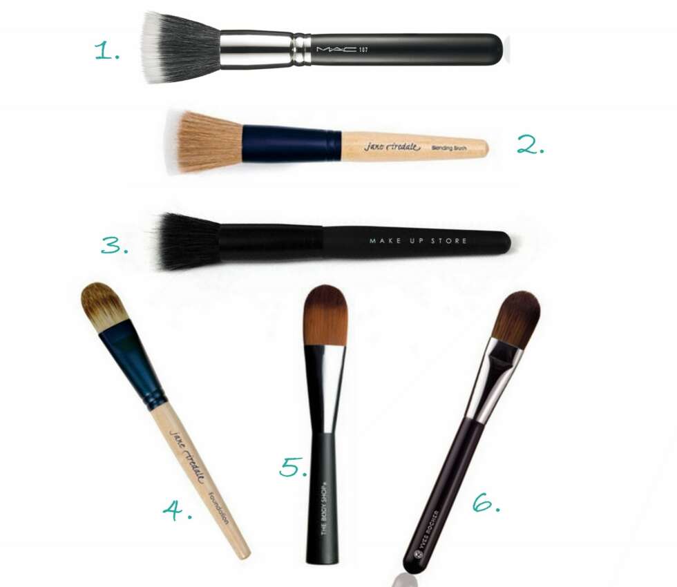 FOUNDATION-KOSTER: 1. Stipling Face Brush #187 fra MAC (kr 395), 2. Blending Brush pensel fra Jane Iredale (kr 319), 3. Foundation Brush Duo Hair fra Make Up Store (kr 255), 4. Foundation Brush fra Jane Iredale (kr 365), 5. Foundation Brush fra The Body Shop (kr 149), 6. Foundationbørste fra Yves Rocher (kr 119). FOUNDATION-KOSTER: 1. Stipling Face Brush #187 fra MAC (kr 395), 2. Blending Brush pensel fra Jane Iredale (kr 319), 3. Foundation Brush Duo Hair fra Make Up Store (kr 255), 4. Foundation Brush fra Jane Iredale (kr 365), 5. Foundation Brush fra The Body Shop (kr 149), 6. Foundationbørste fra Yves Rocher (kr 119).