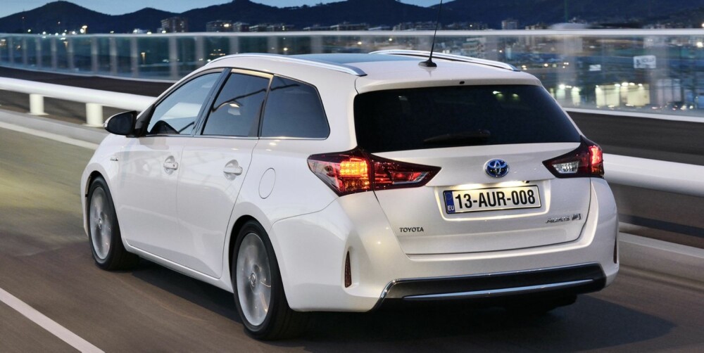 Toyota Auris stasjonsvogn. FOTO: Toyota Toyota Auris stasjonsvogn. FOTO: Toyota