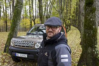 DRØMMEJOBB: Tidligere reklamefotograf Hans Rønning har fått drømmejobben som daglig leder av Land Rover Experience Norway. FOTO: Geir Svardal DRØMMEJOBB: Tidligere reklamefotograf Hans Rønning har fått drømmejobben som daglig leder av Land Rover Experience Norway. FOTO: Geir Svardal
