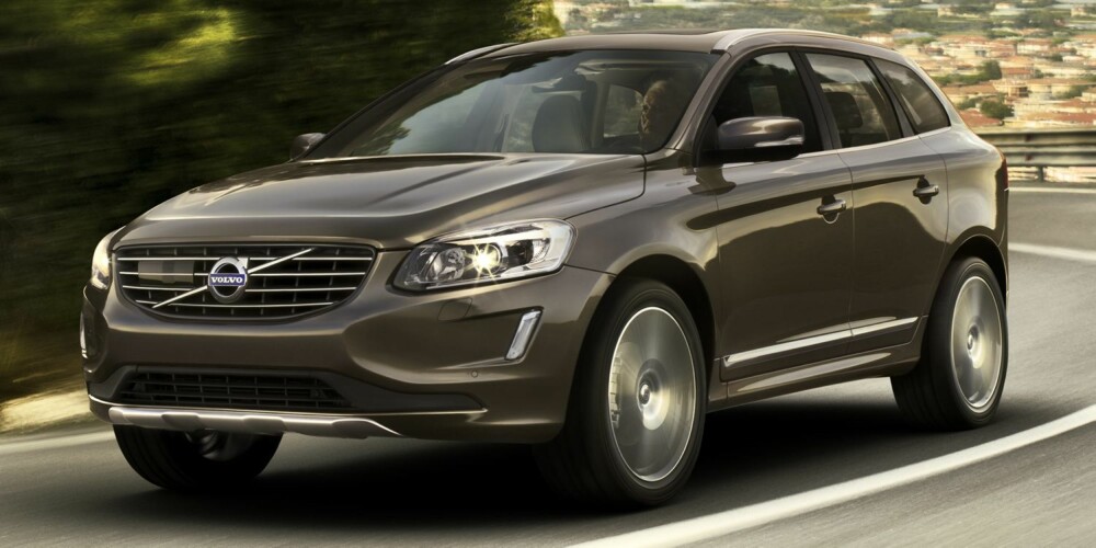 BREDERE: Endringene foran gjør at nye Volvo XC60 ser bredere ut. FOTO: Henrik Ottosson BREDERE: Endringene foran gjør at nye Volvo XC60 ser bredere ut. FOTO: Henrik Ottosson