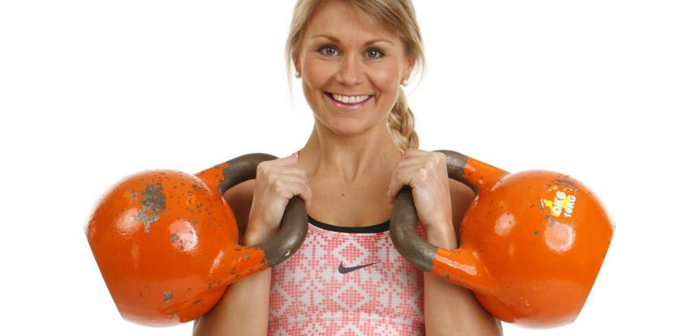 KETTLEBELL: Å løfte og kontrollere en kettlebell gir både styrke, kondisjon og utstrekking. KETTLEBELL: Å løfte og kontrollere en kettlebell gir både styrke, kondisjon og utstrekking.