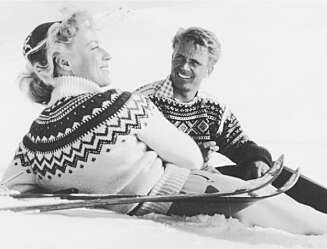MARIUSGENSER PÅ FILM: Marius Eriksen spilte skilærer som skulle lære danske Jytte Ibsen å gå på sk MARIUSGENSER PÅ FILM: Marius Eriksen spilte skilærer som skulle lære danske Jytte Ibsen å gå på sk