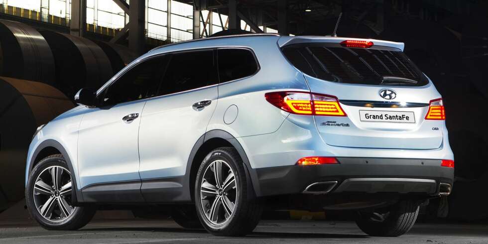 TIL NORGE: Hyundai Grand Santa Fe vises frem for første gang på den nært forestående bilutstillingen i Genève. FOTO: Hyundai TIL NORGE: Hyundai Grand Santa Fe vises frem for første gang på den nært forestående bilutstillingen i Genève. FOTO: Hyundai