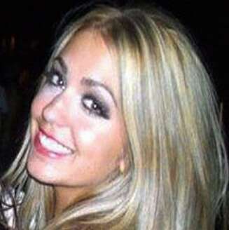 Elskerinne: Sara Leal (23) hadde en affære med Ashton i 2011. Affæren førte til skilsmisse mellom Ashton og Demi Moore. Elskerinne: Sara Leal (23) hadde en affære med Ashton i 2011. Affæren førte til skilsmisse mellom Ashton og Demi Moore.