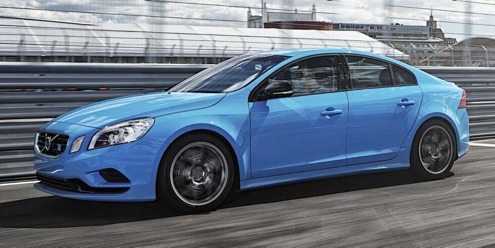LITT MONSTER: Det er veldig lite Medelsvensson over S60 Polestar. FOTO: Polestar LITT MONSTER: Det er veldig lite Medelsvensson over S60 Polestar. FOTO: Polestar