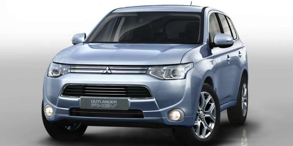 Mitsubsihi Outlander PHEV. FOTO: Mitsubishi Mitsubsihi Outlander PHEV. FOTO: Mitsubishi