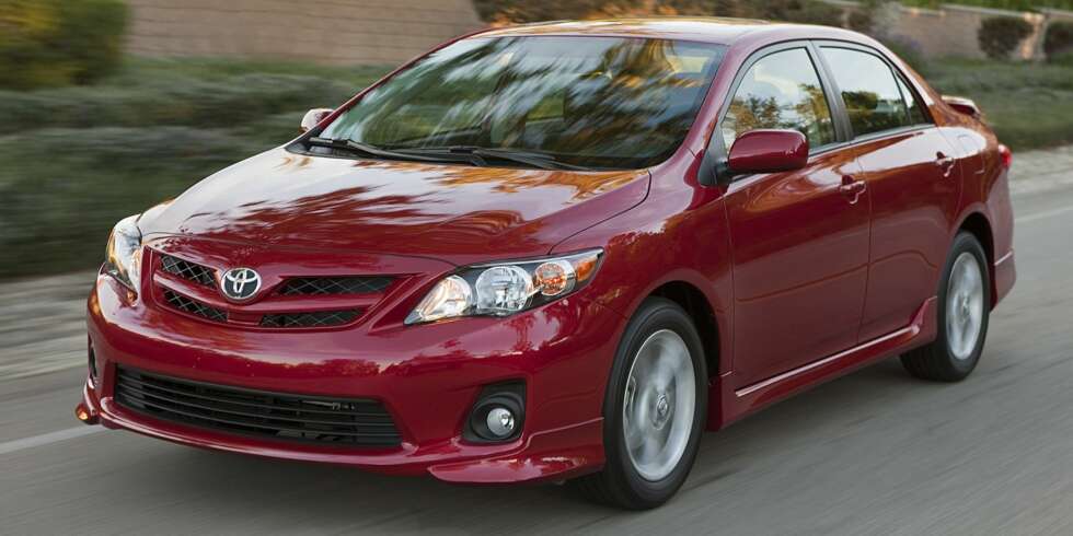 BESTSELGERDUELL: Ford hevder Focus var verdens mest solgte bil i 2012. Feil, hevder Toyota og mener Corolla er verdens salgsener. FOTO: Produsenter BESTSELGERDUELL: Ford hevder Focus var verdens mest solgte bil i 2012. Feil, hevder Toyota og mener Corolla er verdens salgsener. FOTO: Produsenter