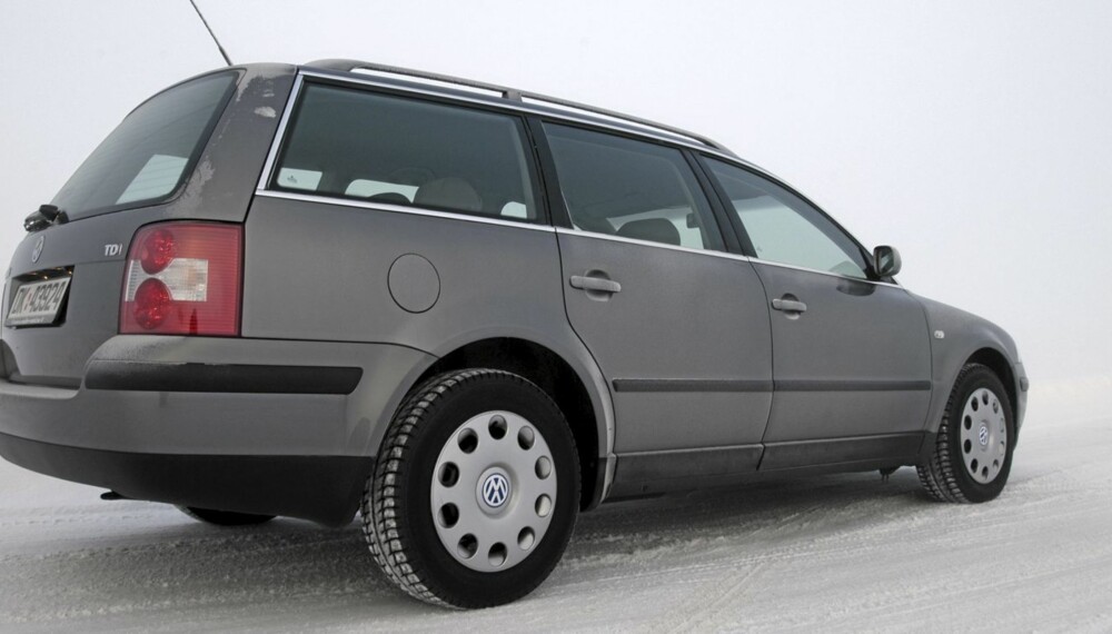 FAMILIEBIL: VW Passat stasjonsvogn med 1,9-liters turbodiesel på 100 hk er et av de mest attraktive bruktbilkjøpene for familien. FAMILIEBIL: VW Passat stasjonsvogn med 1,9-liters turbodiesel på 100 hk er et av de mest attraktive bruktbilkjøpene for familien.