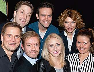 MANGE SEERE: Steinjo, Vidar Magnussen, Herborg Kråkevik, Robert Stoltenberg, Bjarte Tjøstheim, Kristin Grue og Live Nelvik er med i «Underholdningsavdelingen». MANGE SEERE: Steinjo, Vidar Magnussen, Herborg Kråkevik, Robert Stoltenberg, Bjarte Tjøstheim, Kristin Grue og Live Nelvik er med i «Underholdningsavdelingen».