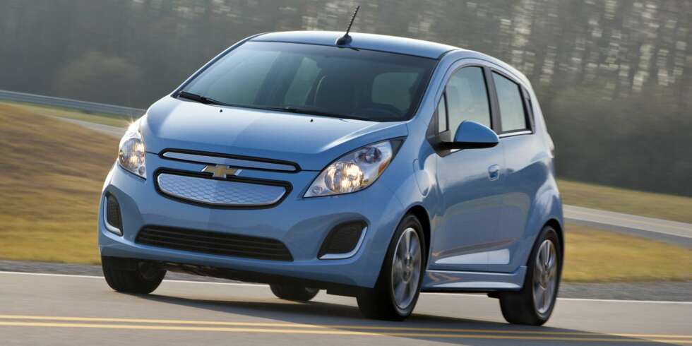 BILLIG: For startprisen får man en femdørs bil med firesylindret motor. Utstyrsnivået er beskjedent, men viktige elementer som ESP, Isofix og seks airbager er på plass. FOTO: Chevrolet BILLIG: For startprisen får man en femdørs bil med firesylindret motor. Utstyrsnivået er beskjedent, men viktige elementer som ESP, Isofix og seks airbager er på plass. FOTO: Chevrolet