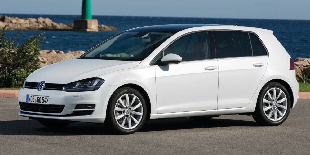 GANSKE GJERRIG: På vår faste testrunde gikk Golfen gjennom på 0,61 liter per mil, noe som er på linje med andre tilsvarende sterke bensinbiler i kompaktklassen. FOTO: VW GANSKE GJERRIG: På vår faste testrunde gikk Golfen gjennom på 0,61 liter per mil, noe som er på linje med andre tilsvarende sterke bensinbiler i kompaktklassen. FOTO: VW