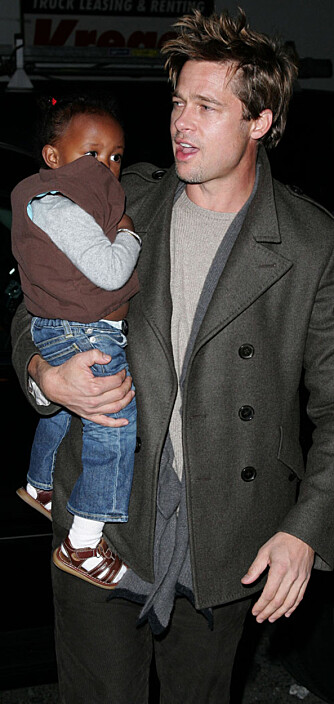 Brad Pitt og vesle Shiloh. Brad Pitt og vesle Shiloh.