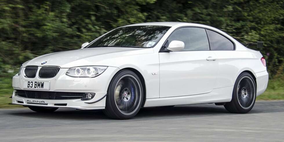 TESTET: BMW Alpina B3 GT3 - en barsk bil med noen merkelig grep. FOTO: Produsent TESTET: BMW Alpina B3 GT3 - en barsk bil med noen merkelig grep. FOTO: Produsent