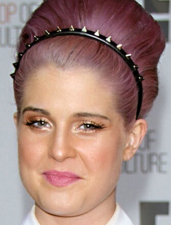BEKYMRET: Kelly Osbourne er redd pappa Ozzy vil bukke under for alkohol og rusmidler. BEKYMRET: Kelly Osbourne er redd pappa Ozzy vil bukke under for alkohol og rusmidler.