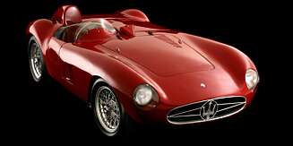 TIL SALGS: 1955-modell Maserati 300S Sports-Racing Spider. FOTO: Bonhams TIL SALGS: 1955-modell Maserati 300S Sports-Racing Spider. FOTO: Bonhams