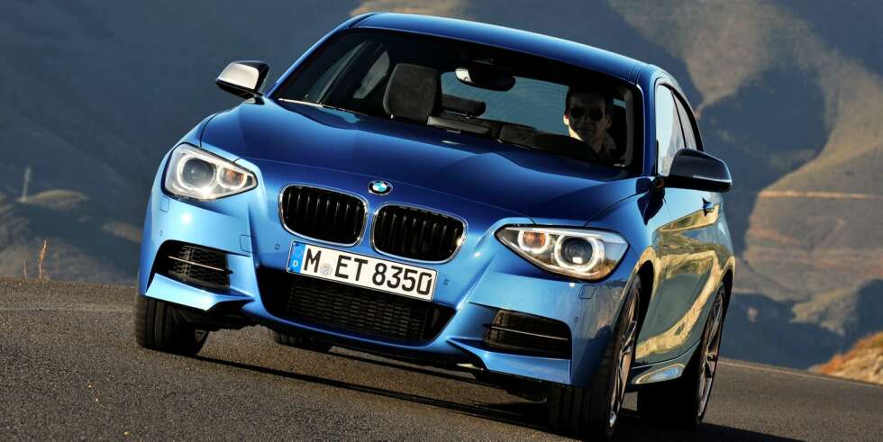 HYL: Den episke rekkesekseren hyler sånn som små BMW-er skal gjøre. FOTO: M. Moesch HYL: Den episke rekkesekseren hyler sånn som små BMW-er skal gjøre. FOTO: M. Moesch