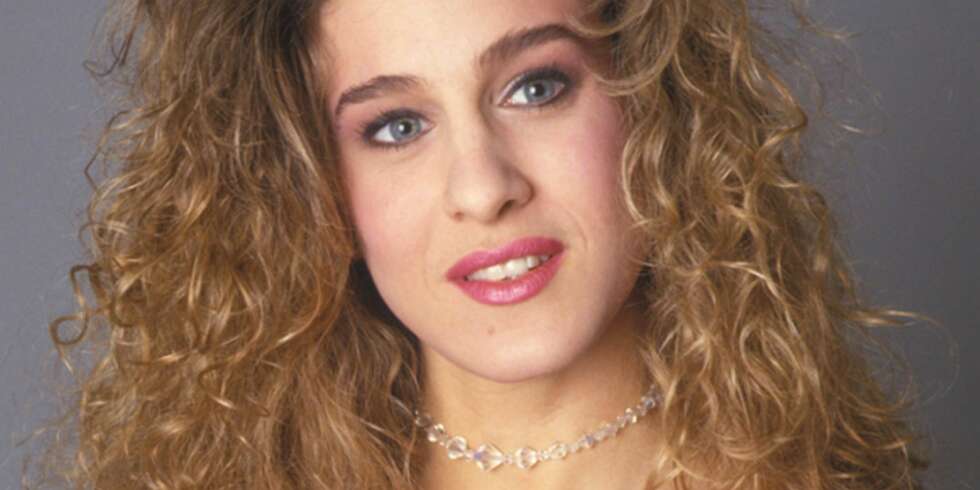 SJP: Kjenner du igjen Sarah Jessica Parker, - stjernen bak rollekarakteren Carrie i Sex og Singelliv? Bildet er tatt på slutten av 80-tallet. SJP: Kjenner du igjen Sarah Jessica Parker, - stjernen bak rollekarakteren Carrie i Sex og Singelliv? Bildet er tatt på slutten av 80-tallet.