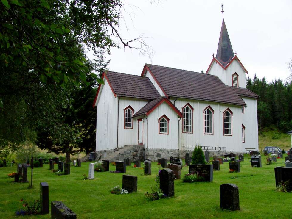 Krikegården ved Fines krike i Verran. Krikegården ved Fines krike i Verran.