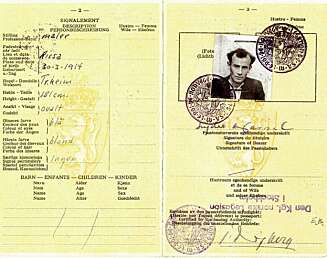 Dette passet fikk Lyder utstedt i 1942 i Stockholm da han var på vei fra Norge til England for å tjeneste-gjøre som agent i SIS. Dette passet fikk Lyder utstedt i 1942 i Stockholm da han var på vei fra Norge til England for å tjeneste-gjøre som agent i SIS.