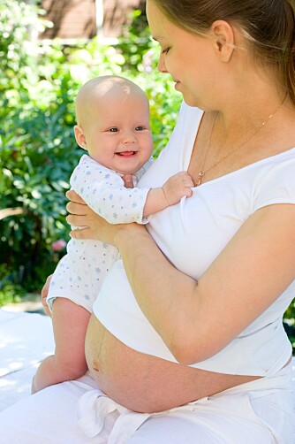 TETT: En liten en på fanget og en liten en i magen. TETT: En liten en på fanget og en liten en i magen.