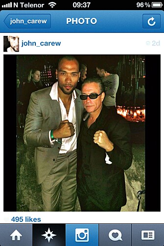 KJENDISMØTE: Under besøket i Cannes hilste John Carew på filmslåsskjempen Jean Claude Van Damme, noe han lett bekjentgjorde på fotodelingstjenesten Instagram. KJENDISMØTE: Under besøket i Cannes hilste John Carew på filmslåsskjempen Jean Claude Van Damme, noe han lett bekjentgjorde på fotodelingstjenesten Instagram.