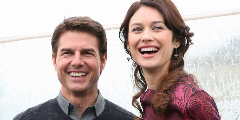 LYKKELIG: Kilder hevder at Tom Cruise ikke har sett så lykkelig ut på lenge. Kanskje er det Olga Kurylenko som gir ham en ekstra grunn til å smile. LYKKELIG: Kilder hevder at Tom Cruise ikke har sett så lykkelig ut på lenge. Kanskje er det Olga Kurylenko som gir ham en ekstra grunn til å smile.