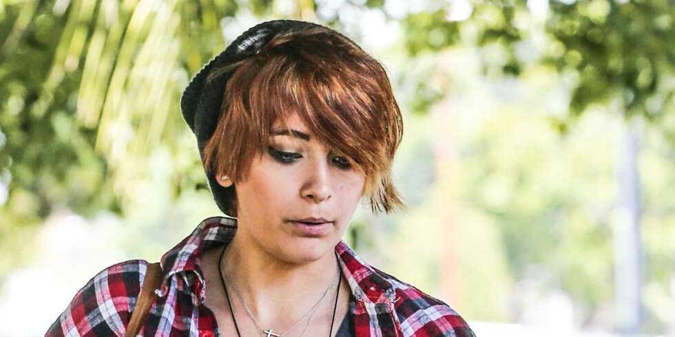 SLITER: Paris Jackson skal ha innrømmet til familiens advokater at hun fortsatt savner sin far Michael svært mye. SLITER: Paris Jackson skal ha innrømmet til familiens advokater at hun fortsatt savner sin far Michael svært mye.
