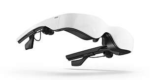 STORSKJERM: Zeiss Cinemizer OLED har mye å by på, men prisen på nesten 6.000 kroner er nok avskrekkende for mange. STORSKJERM: Zeiss Cinemizer OLED har mye å by på, men prisen på nesten 6.000 kroner er nok avskrekkende for mange.