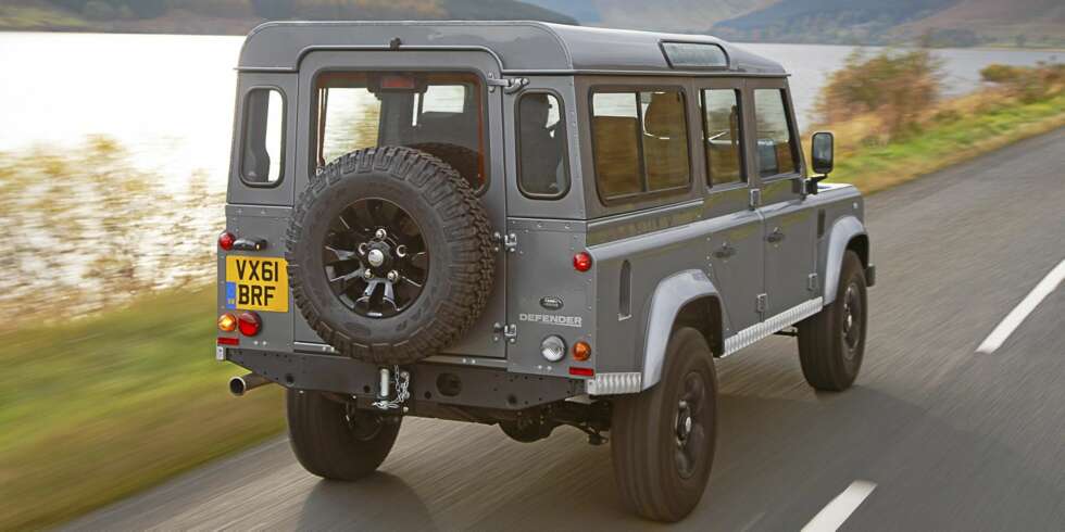 FØRSTE TUR: Land Rover Defender 110 FØRSTE TUR: Land Rover Defender 110