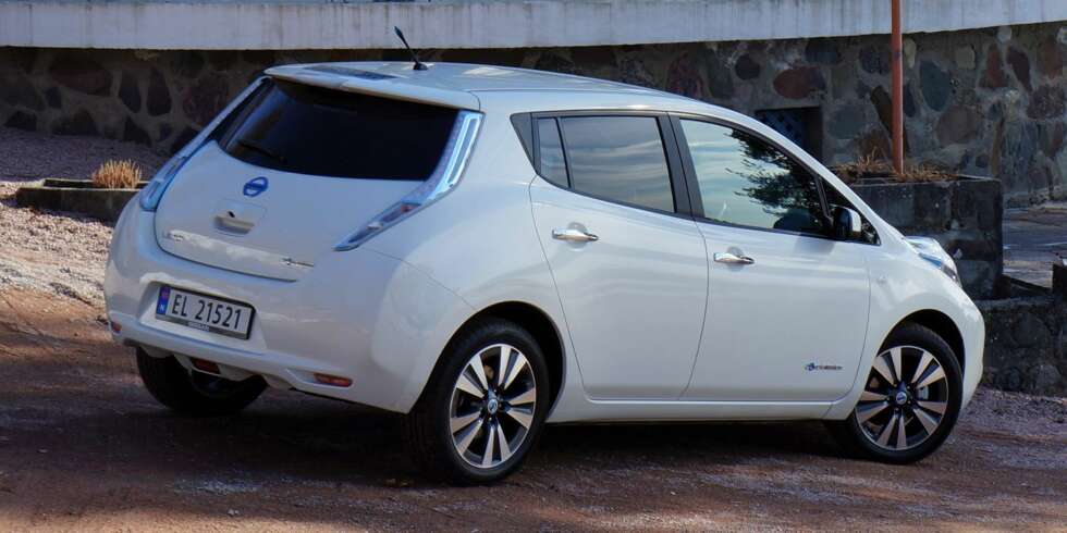 STORSELGER: Nissan Leaf er Norges sjette mest solgte bil, men nå kan hegemoniet i elbilsektoren gå mot slutten. FOTO: Geir Svardal STORSELGER: Nissan Leaf er Norges sjette mest solgte bil, men nå kan hegemoniet i elbilsektoren gå mot slutten. FOTO: Geir Svardal