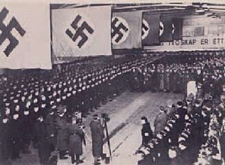 Det var store seremonier i Oslo, med besøk av selveste SS-sjefen Heinrich Himmler til stede, da den første, store kontingenten av frivillige til Regiment Nordland i Divisjon Wiking ble sendt ut i januar 1941. Det var store seremonier i Oslo, med besøk av selveste SS-sjefen Heinrich Himmler til stede, da den første, store kontingenten av frivillige til Regiment Nordland i Divisjon Wiking ble sendt ut i januar 1941.