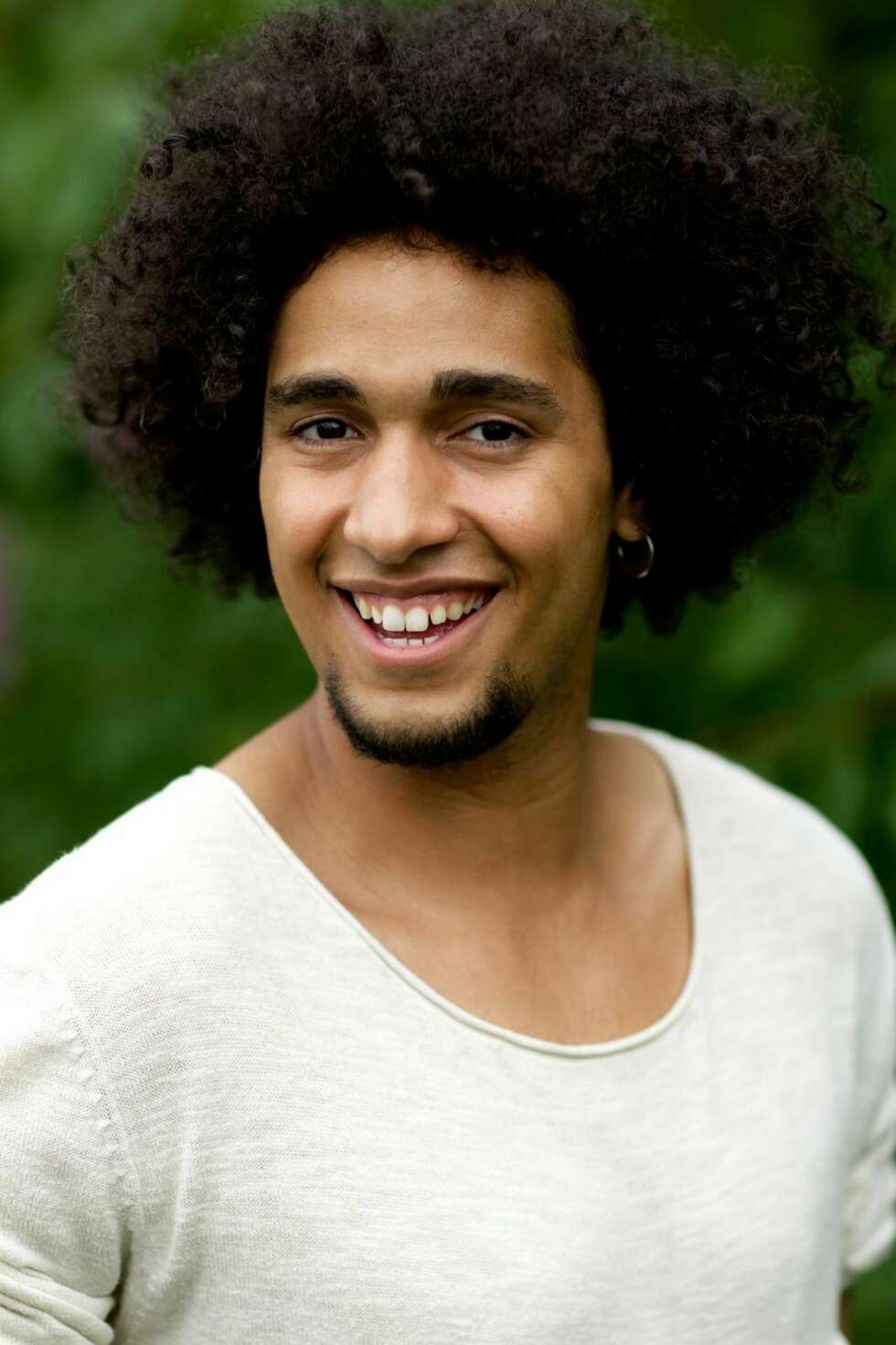 Lloyd Lorenz: 21 år, fra Trondheim. Promotør i reklamebyrå. Singel. Lloyd Lorenz: 21 år, fra Trondheim. Promotør i reklamebyrå. Singel.
