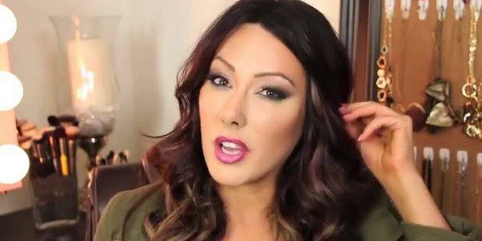 VIL HJELPE KVINNER TIL Å FØLE SEG VAKRE: En av Youtubes aller første beauty-guruer, Marlena Stell fra Makeup Geek, lastet opp en video som overrasket mange. Hun har gradvis mistet mye hår de siste årene, og har inntil nå skjult det med hår-extensions. VIL HJELPE KVINNER TIL Å FØLE SEG VAKRE: En av Youtubes aller første beauty-guruer, Marlena Stell fra Makeup Geek, lastet opp en video som overrasket mange. Hun har gradvis mistet mye hår de siste årene, og har inntil nå skjult det med hår-extensions.