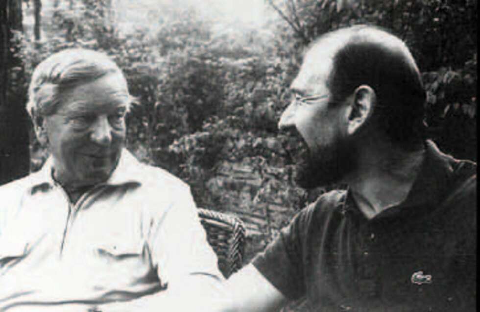 Både Kim Philby (til venstre) og George Blake (til høyre) svek sitt land av ideologiske grunner. Begge slo seg ned i Moskva, men de ble aldri nære venner. Bildet er tatt i 1970. Både Kim Philby (til venstre) og George Blake (til høyre) svek sitt land av ideologiske grunner. Begge slo seg ned i Moskva, men de ble aldri nære venner. Bildet er tatt i 1970.