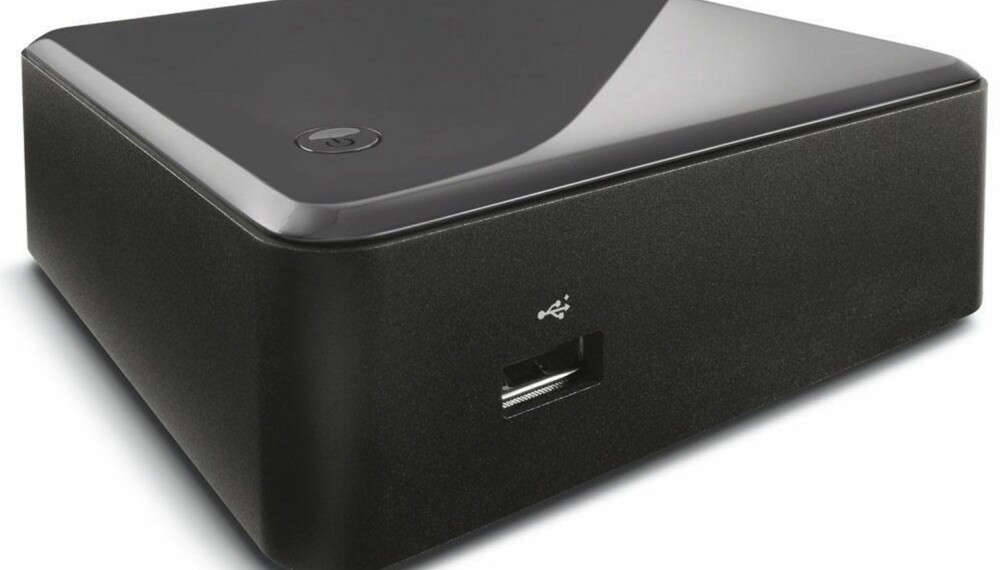 PERFEKT: Stue-PC-en har vært utfordret av små, velspillende mediebokser i mange år. Nå kan vi nesten ikke tenke oss en mer perfekt boks å ha under TV-en enn Intel NUC. PERFEKT: Stue-PC-en har vært utfordret av små, velspillende mediebokser i mange år. Nå kan vi nesten ikke tenke oss en mer perfekt boks å ha under TV-en enn Intel NUC.