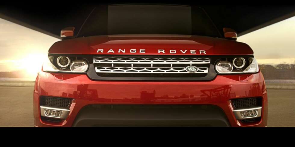 SPORTY: Nye Range Rover Sport er nå på plass i Norge, men det har skjedd mye rart i forkant. FOTO: TopGear SPORTY: Nye Range Rover Sport er nå på plass i Norge, men det har skjedd mye rart i forkant. FOTO: TopGear
