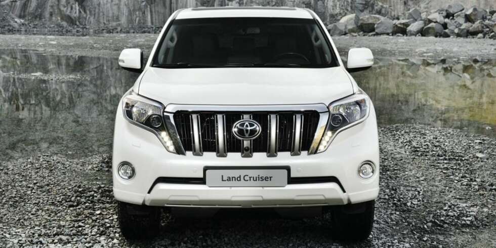 MER VOLDSOM: Land Cruiser har fått ny frontdesign og nye LED-hovedlys. FOTO: Toyota MER VOLDSOM: Land Cruiser har fått ny frontdesign og nye LED-hovedlys. FOTO: Toyota
